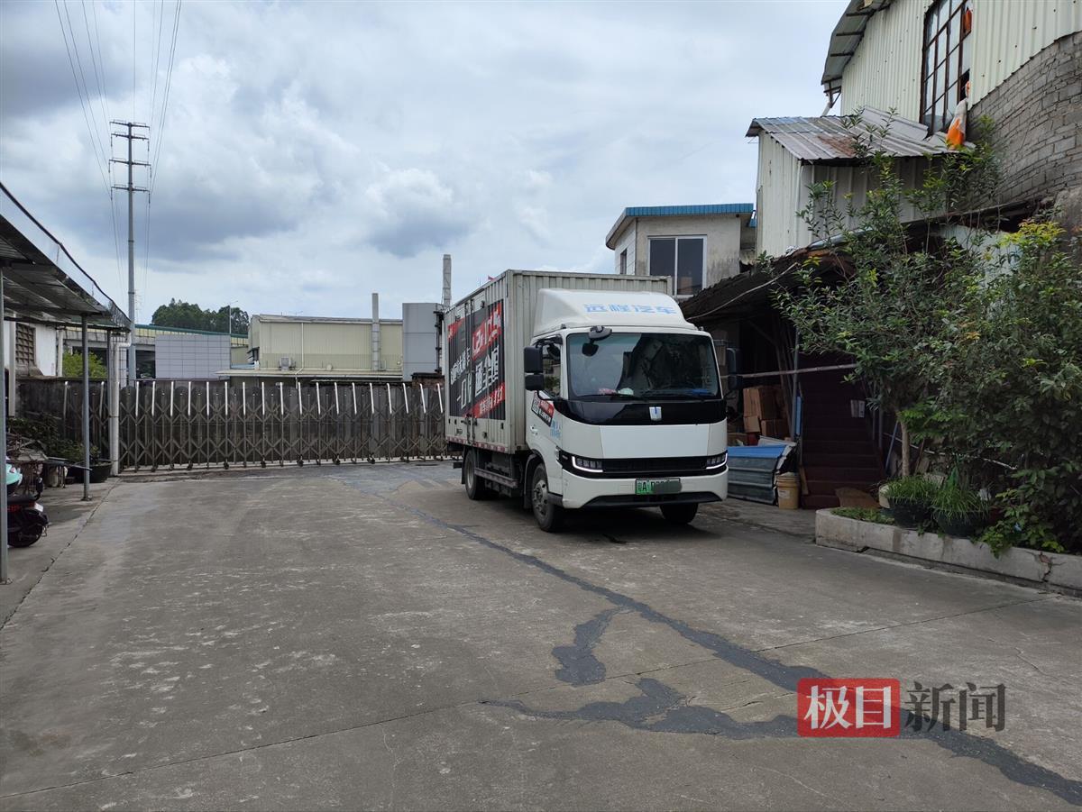 广东江门35岁母亲带14岁孤独症儿子跑货车 图2