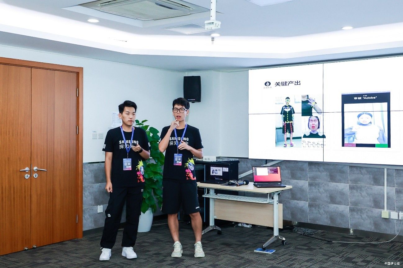 “无声的世界”也有勇不言败的努力 图2