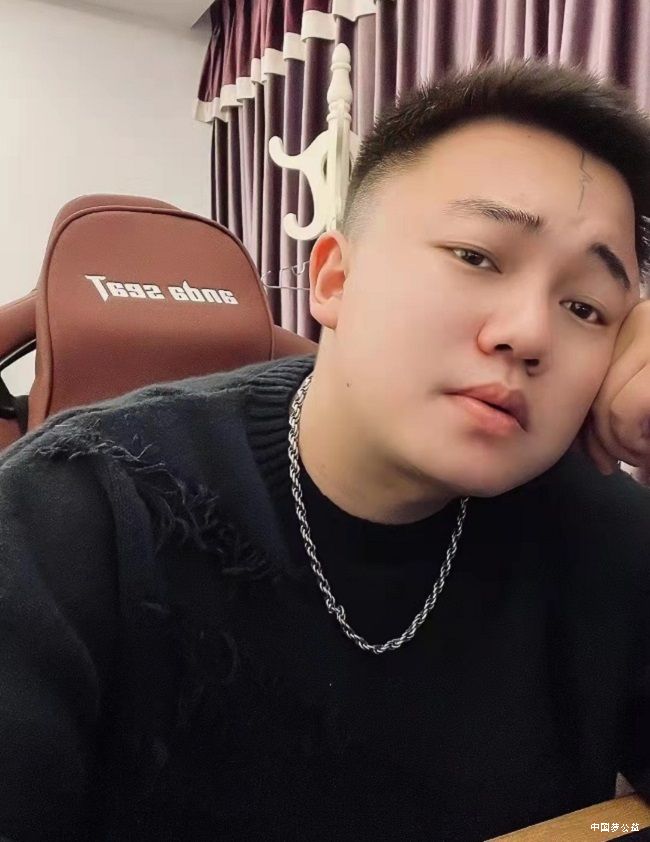 “云南达摩”陈海涛践行公益，让爱心传递 图1