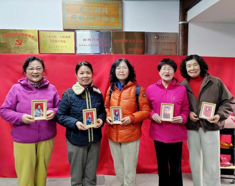银龄关爱_暖心同行：英皇慈善基金联合中国老基会响应全国“敬老月”活动 图5