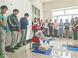 亚冬会志愿者应急救护培训开展